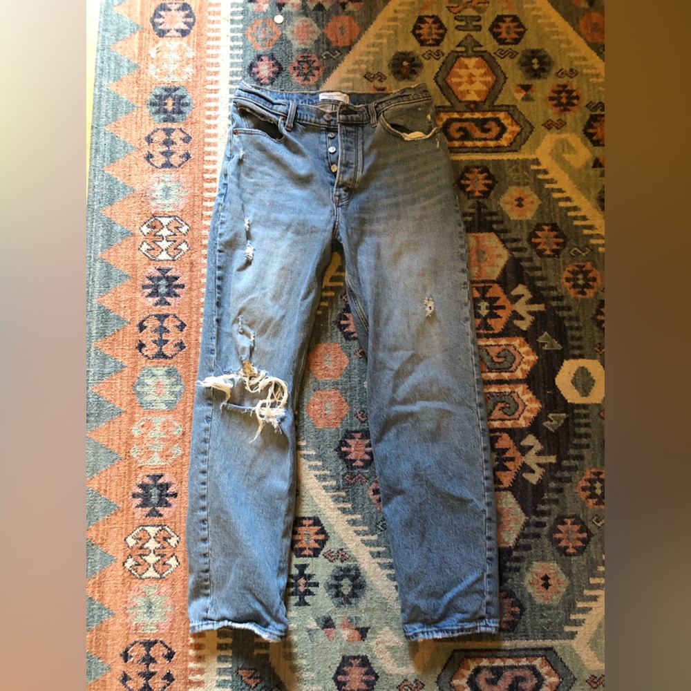 Abercrombie & Fitch “The Dad High Rise” Distressed Jeans